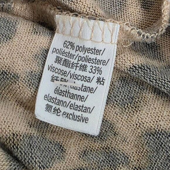 Victoria’s Secret Leopard Print Long Sleeve Top Size M - Picture 5 of 6